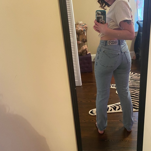 Two ragged priestess mom jeans light and dark wash - Picture 4 of 8